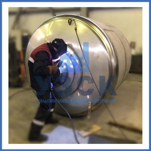 Купить баки и ёмкости из нержавеющей стали от завода УЗСК в Караколе